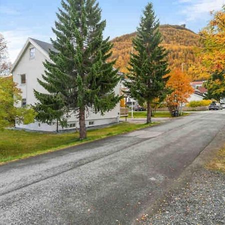Fin Leilighet I Tromsdalen. Apartment Tromso Bagian luar foto